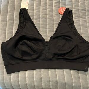 Jockey forever fit v neck bra. Lightly lined cup. Size XXL.  New with tags.